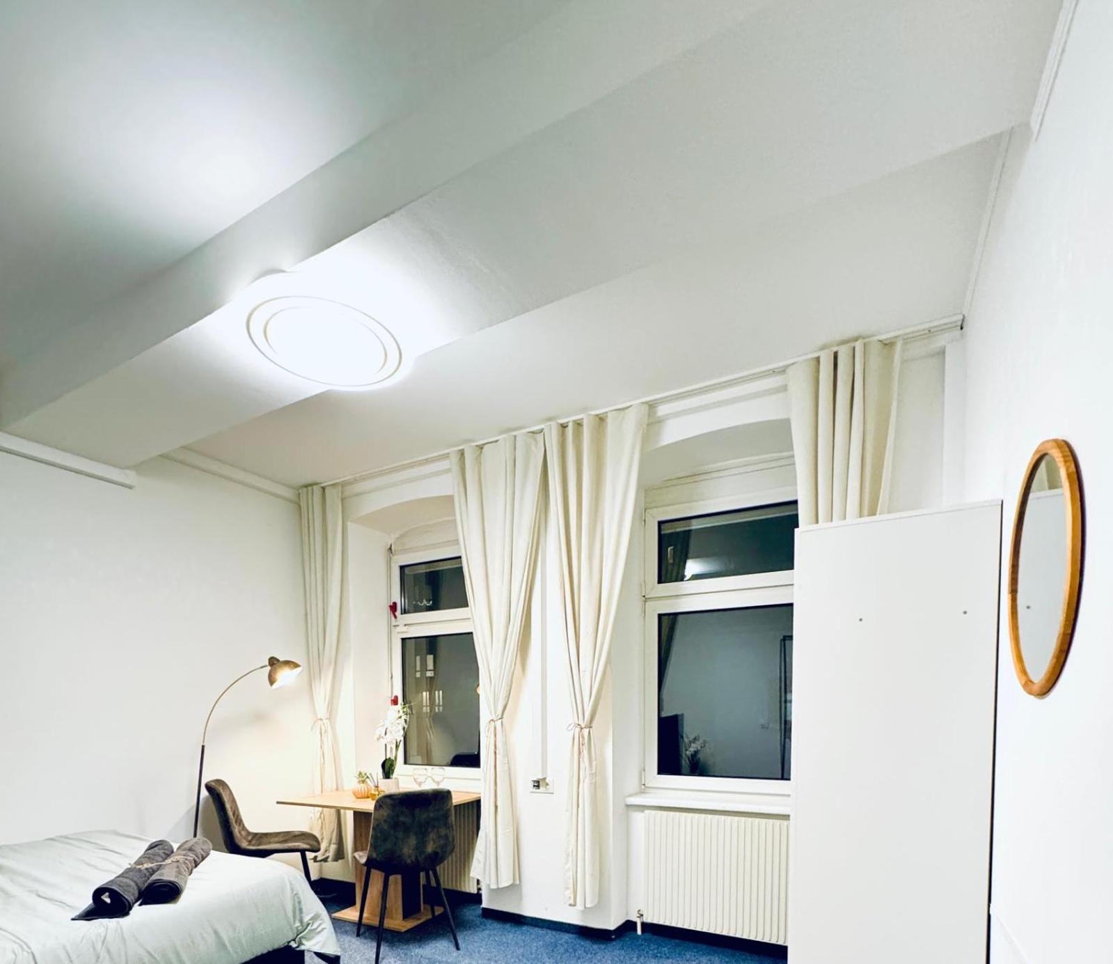 Appartement Bright Stay, 7br Shared Only 13min To Belvedere Palace Wenen