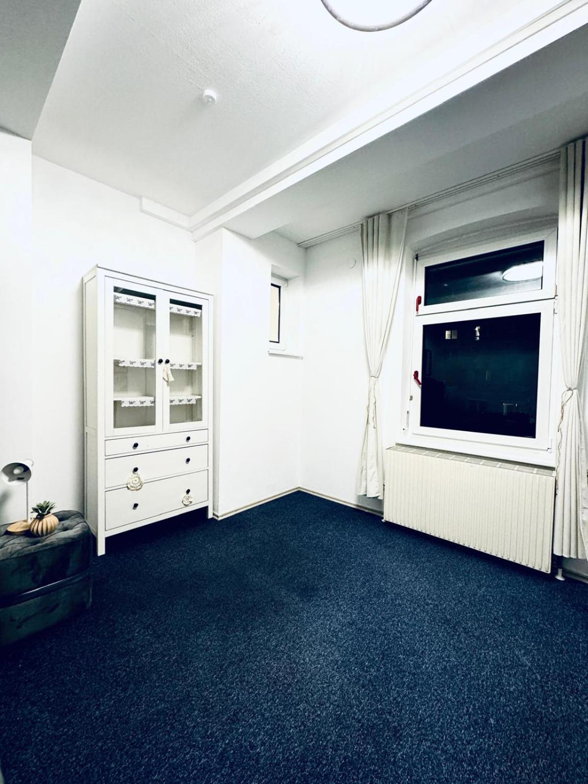 Bright Stay, 7br Shared Only 13min To Belvedere Palace * Wenen