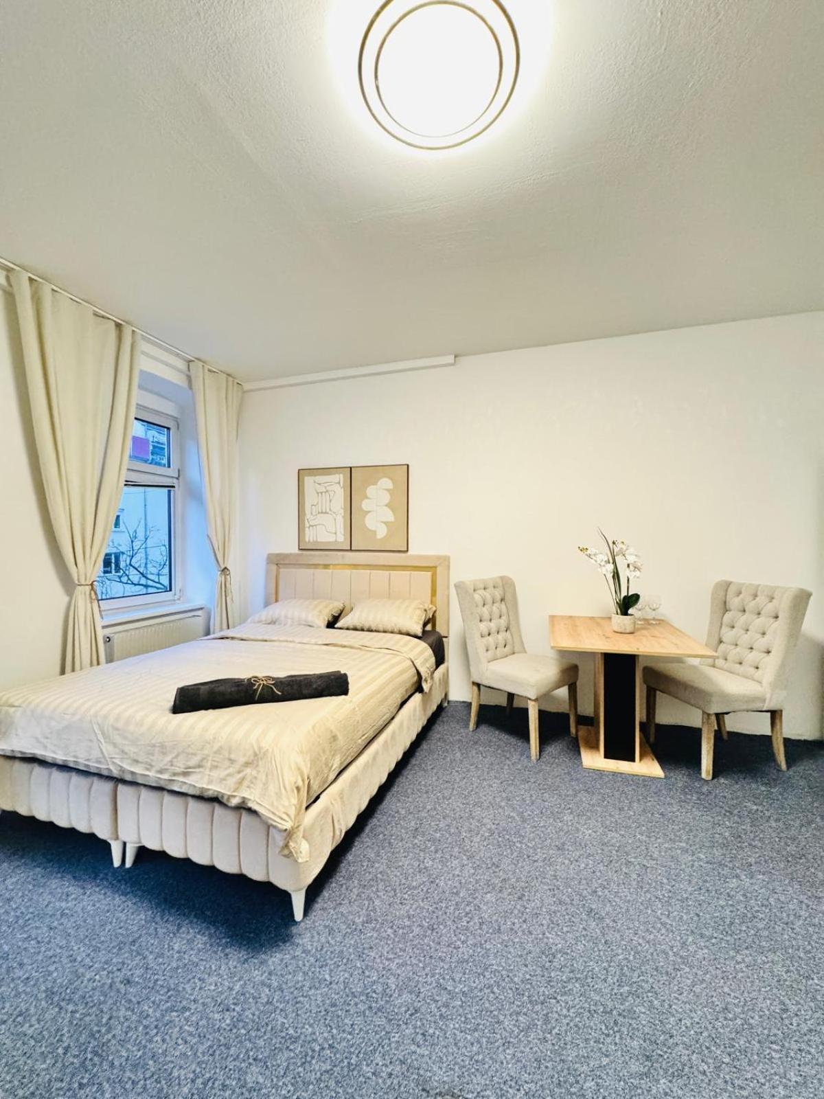 Bright Stay, 7br Shared Only 13min To Belvedere Palace Appartement