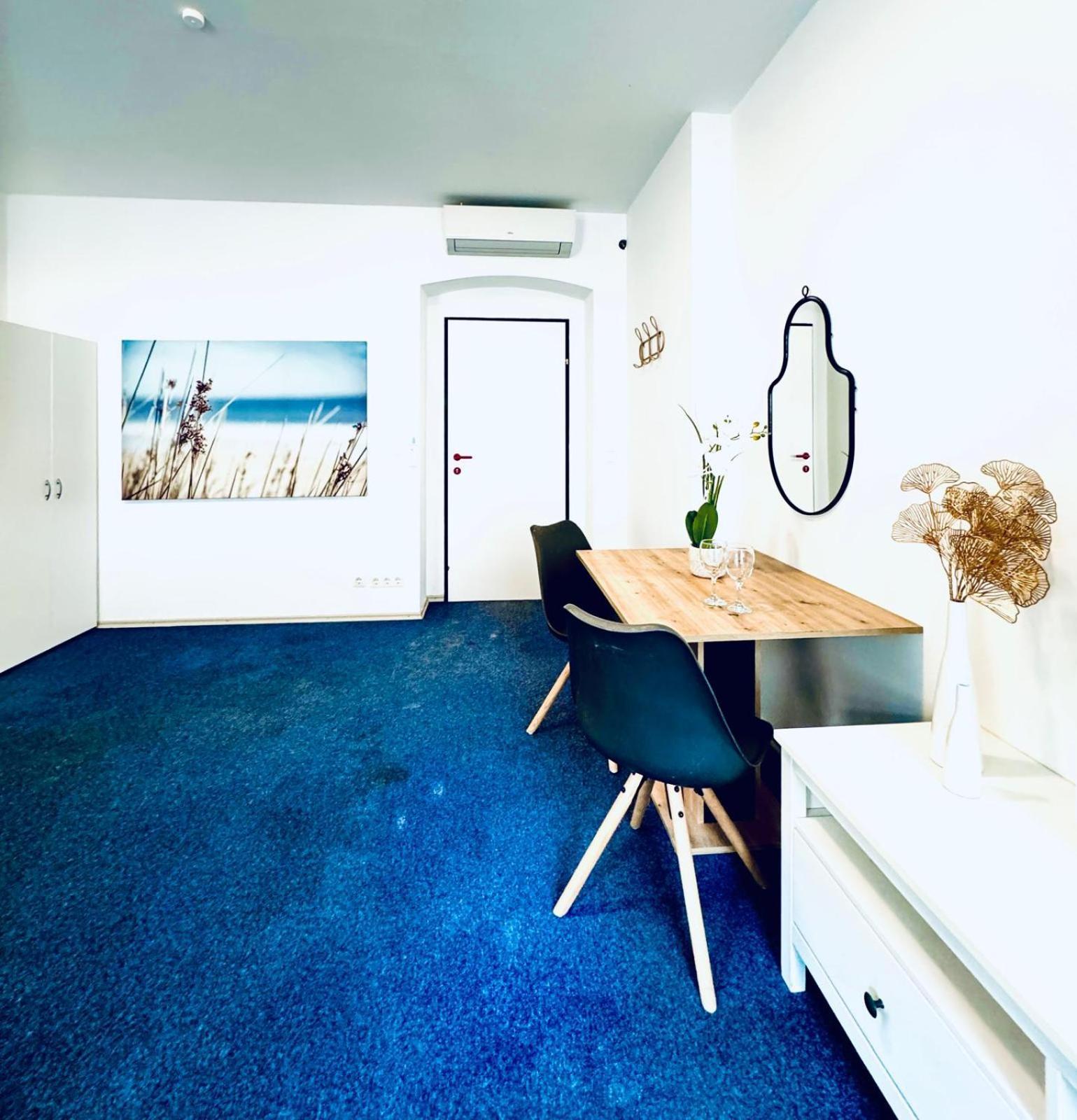 Bright Stay, 7br Shared Only 13min To Belvedere Palace Appartement