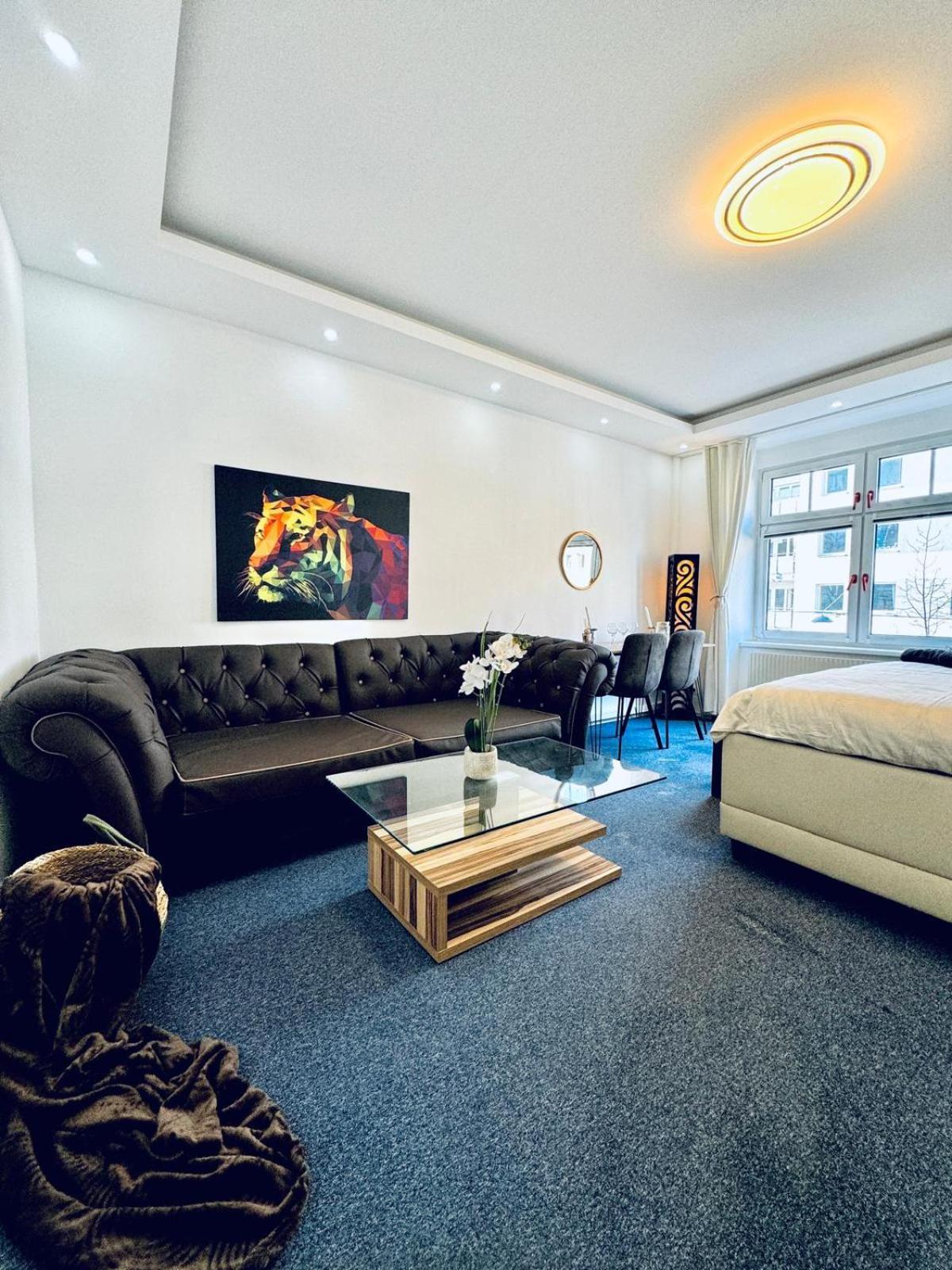 Bright Stay, 7br Shared Only 13min To Belvedere Palace Appartement Wenen